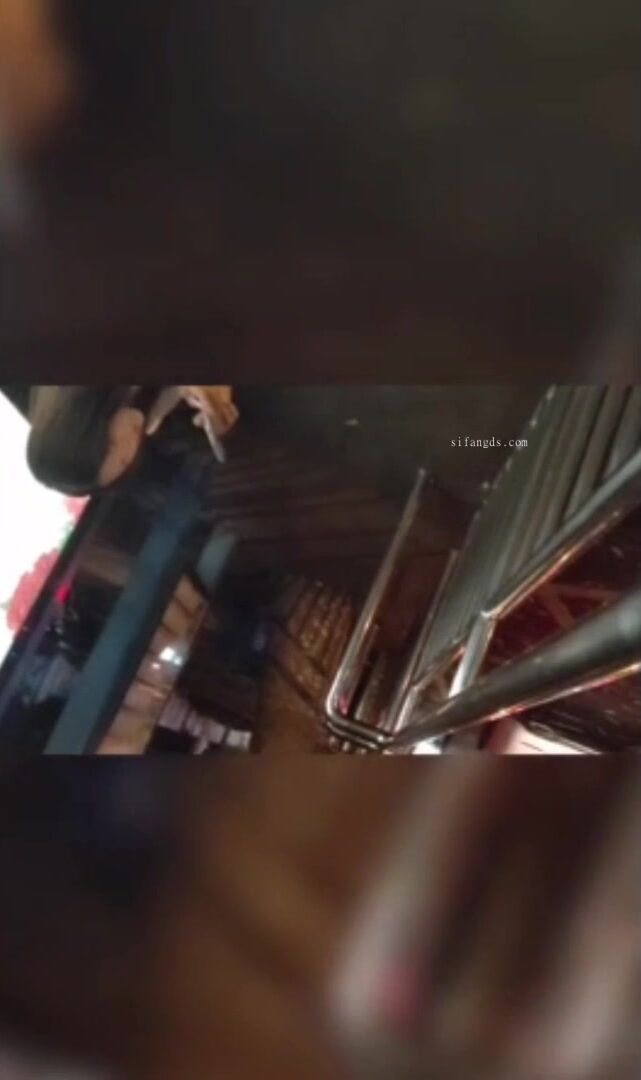 【 真街射】内部交流分享 酒吧 户外爆射各种美女 (3)
